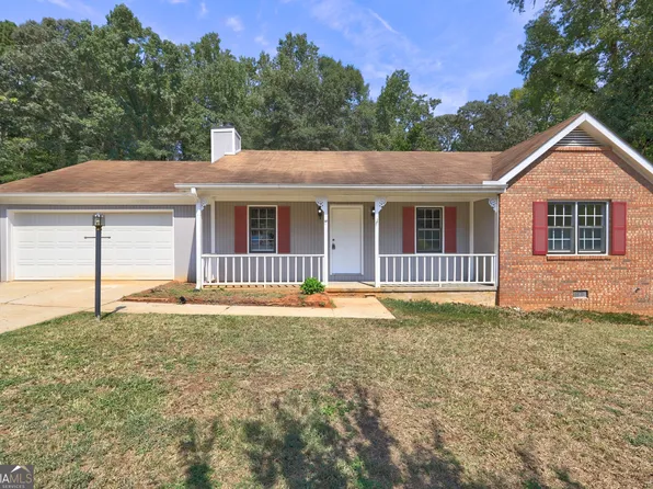 60 Oakbrook Ct, Covington, GA 30016