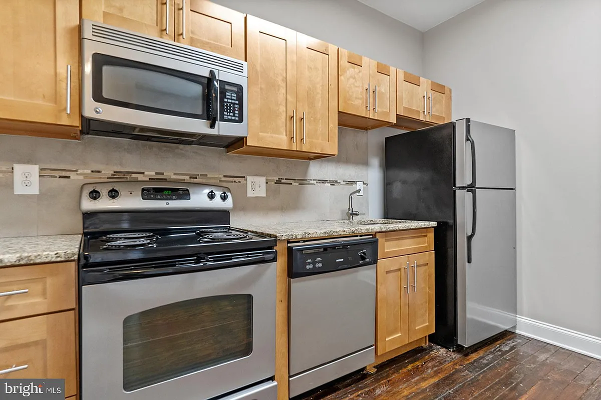 Building Photo - 3830 Baring St #2