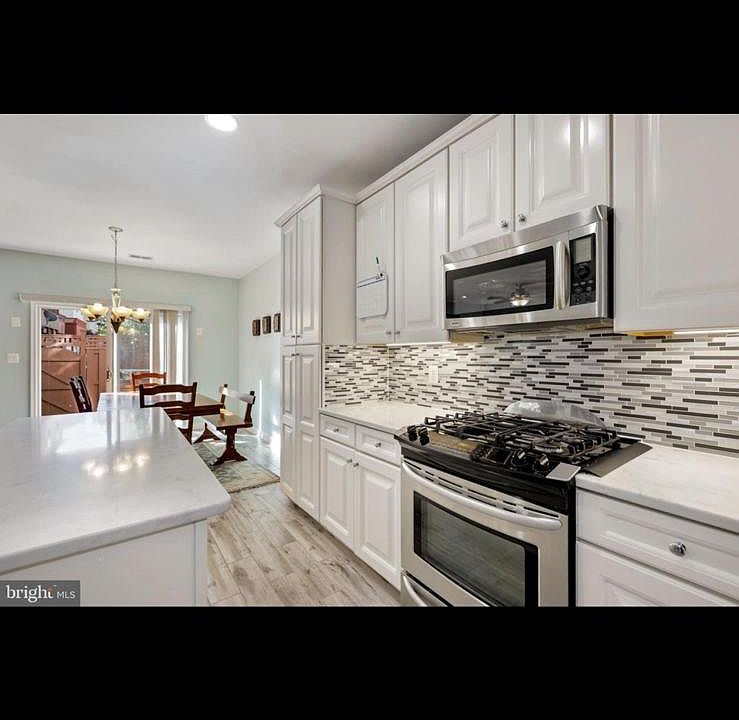 1st image of 4603 Manor Dr