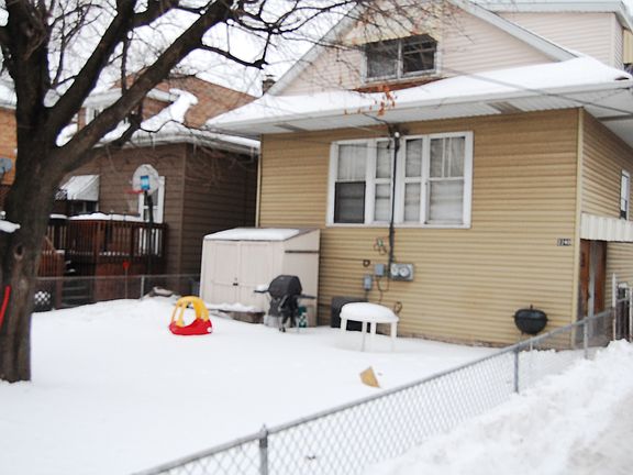 5th image of 2240 N 72nd Ct