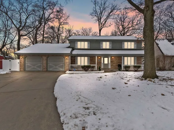 18118 Whitman Ln, Lansing, IL 60438