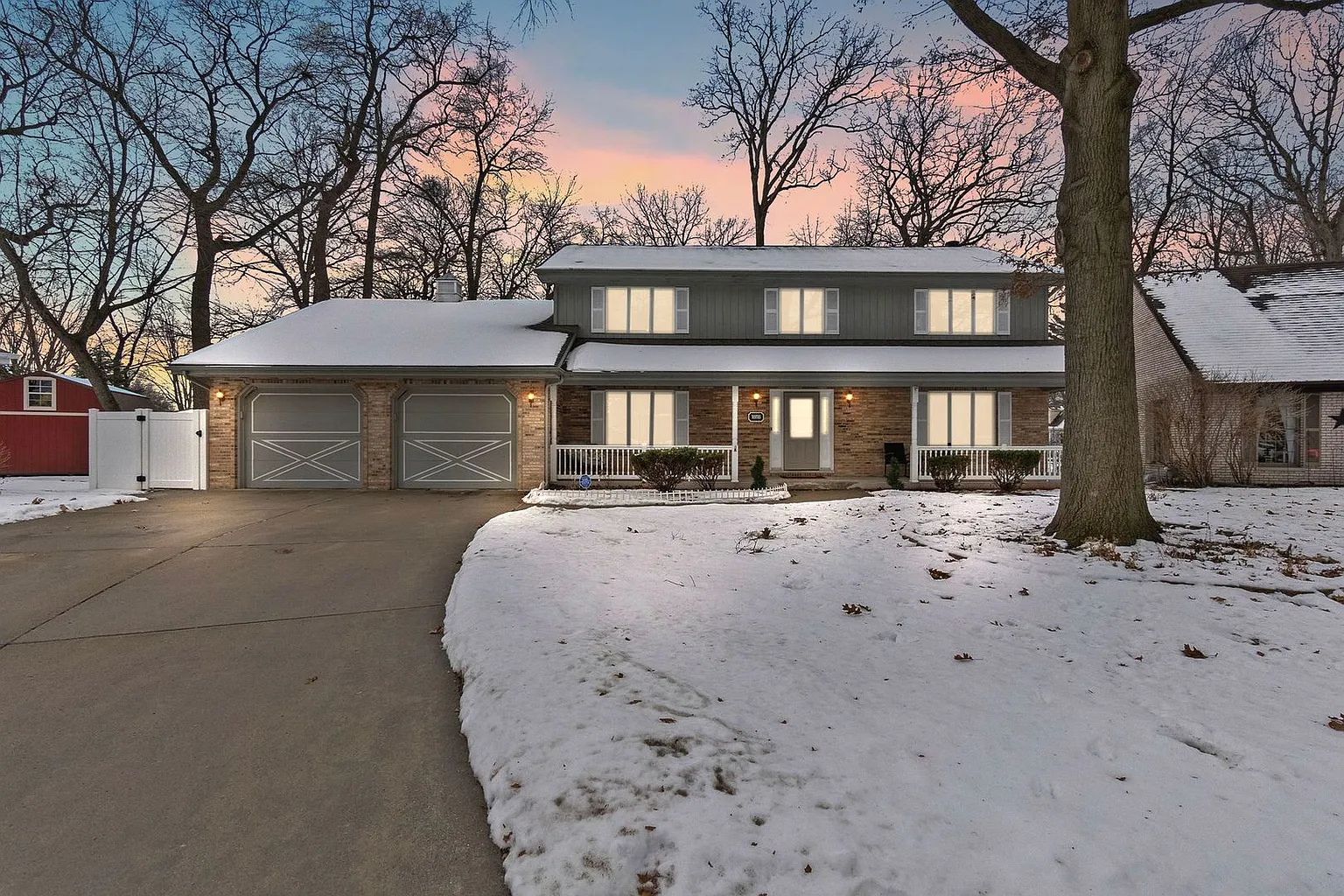 18118 Whitman Ln photo 1