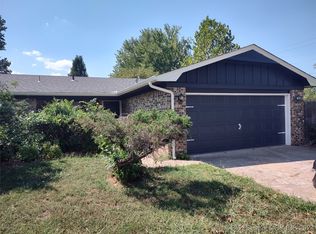 1301 S 38th St, Muskogee, OK 74401