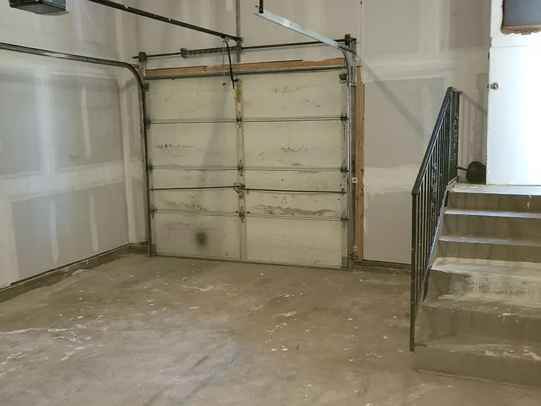 304 E Ellen Ave — Photo 24