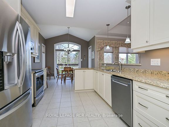 5th image of 177 Ridge Way