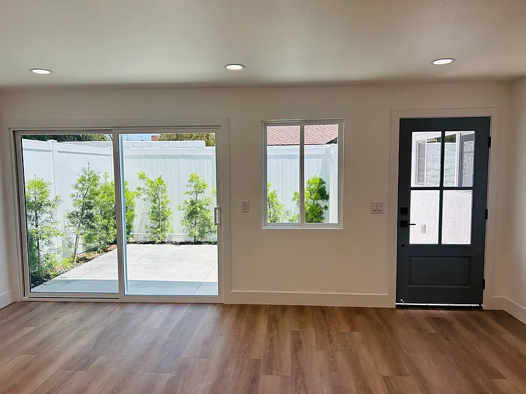 6281 Balmoral Dr #2 — Photo 9