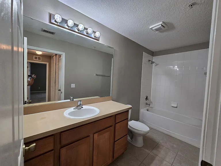 575 Oakleaf Plantation Pkwy #710 — Photo 8