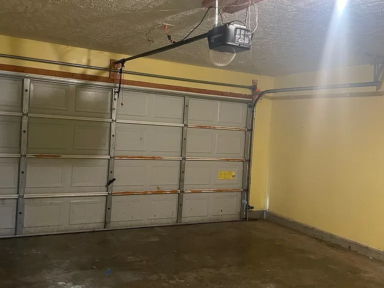 2722 Sutherland Dr — Photo 13