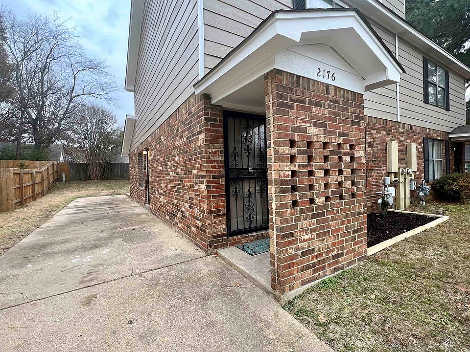 1st image of 2176 Oldfield Dr