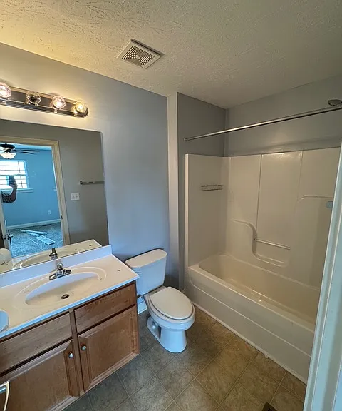 921 McClanahan Ln — Photo 18