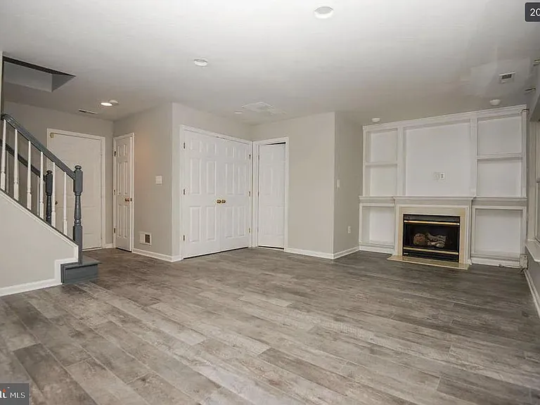 6251 Clara Edward Ter — Photo 20