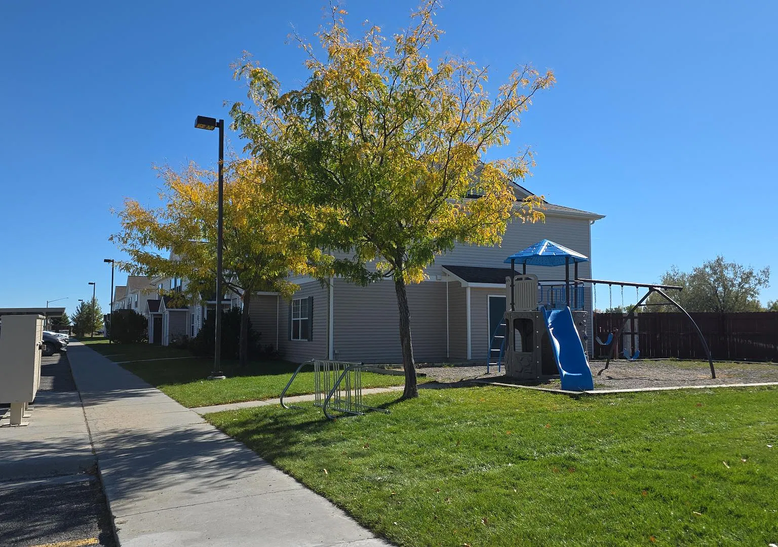 Woodridge Apartments — Photo 1