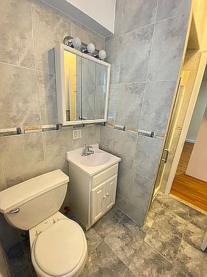 4th image of 3200 Netherland Ave APT 1B