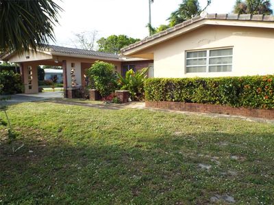 2001 NE 43rd St, Oakland Park, FL, 33308