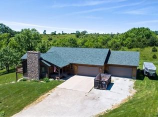 1005 Kiowa Ave, Earlham, IA 50072