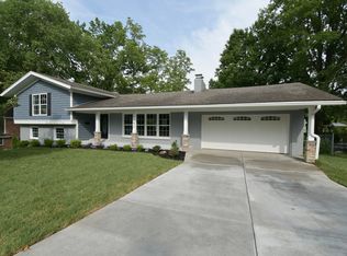 4082 Elmwood Ave, Saint Matthews, KY 40207