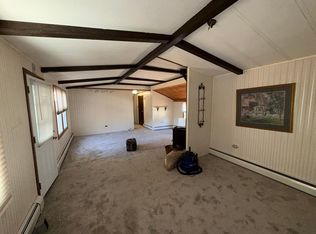 75 Crown Dr, West Wareham, MA 02576