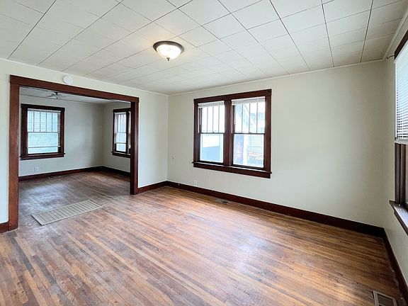 2nd image of 508 W 10th Ave