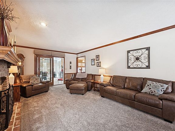 5th image of 5153 Bronwyn Ct