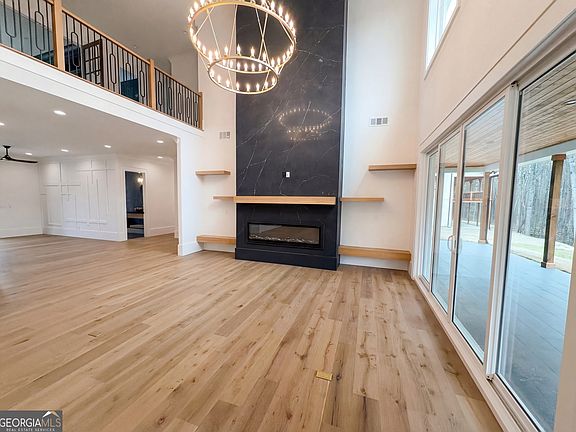 3rd image of 3893 Indian Shoals Rd SE