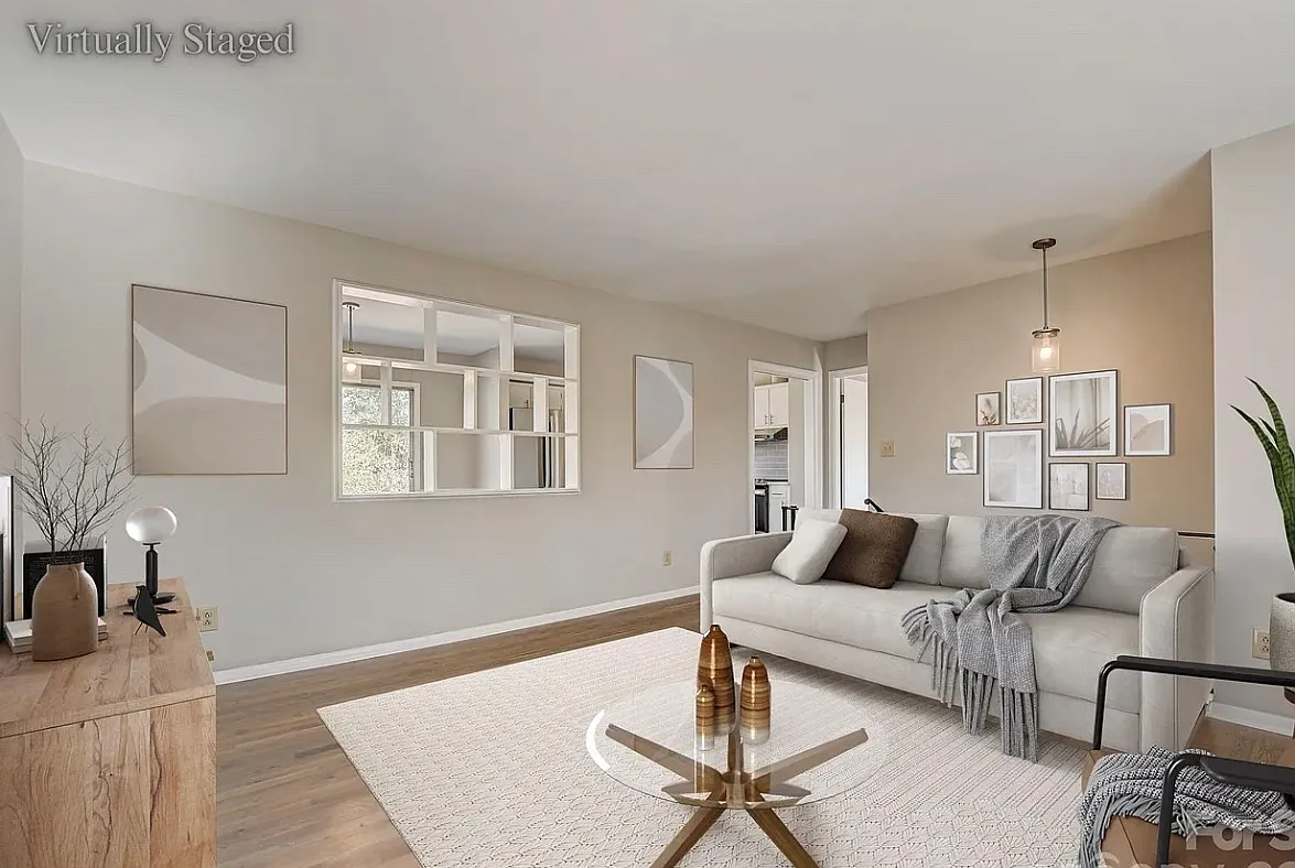4 bed, 1.5 bath, 1809 sqft, $2,100 — Photo 1