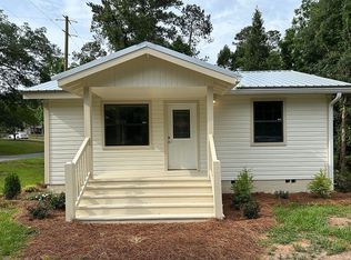 205 W Washington St, Boston, GA 31626