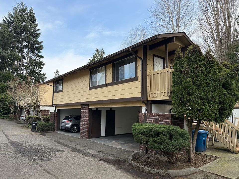 1st image of 11338 3rd Ave NE #C