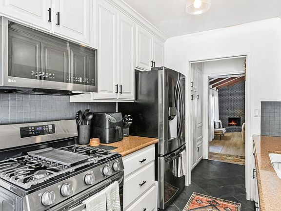 5th image of 1803 Midvale Dr
