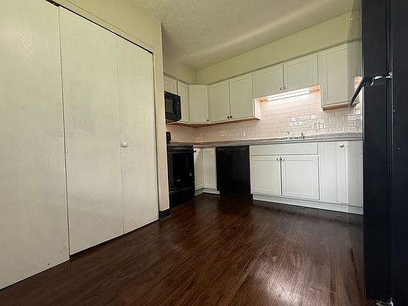 3rd image of 856 S Spring Rd #856