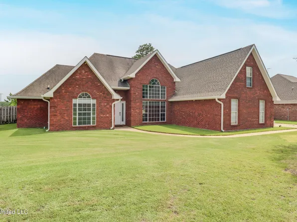 2901 Village Cir, Ocean Springs, MS 39564