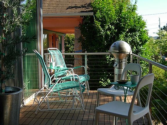 Side Patio from Sloop