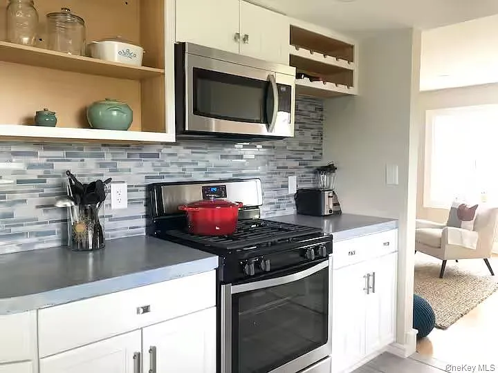 96 Orange St — Photo 10