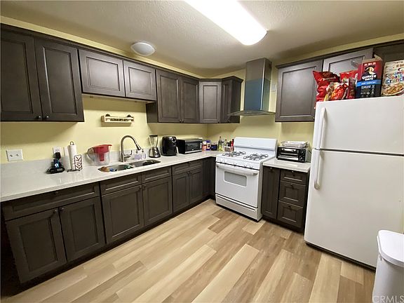 4th image of 317 N Soldano Ave