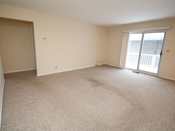 5th image of 2114 Cottingham Dr
