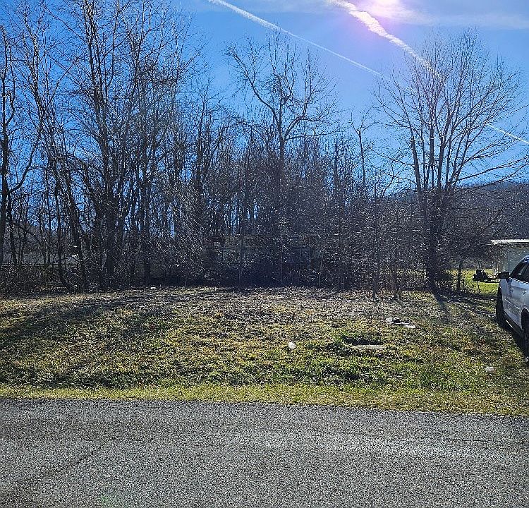 2nd image of 344 Dry Fork Rd