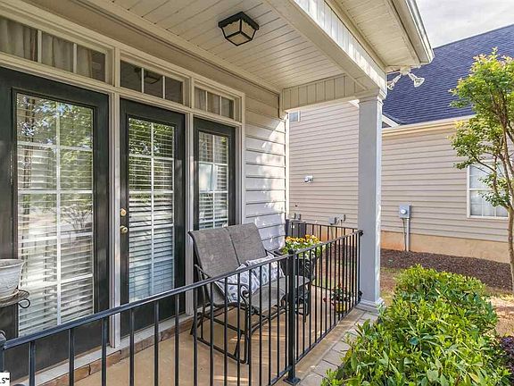3rd image of 429 Kilgore Farms Cir