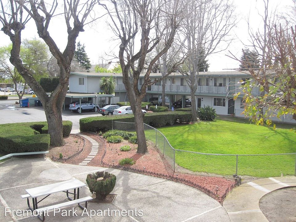 1st image of 4737 Thornton Ave APT 06