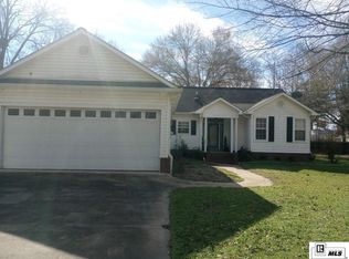 211 3rd St, Winnsboro, LA 71295
