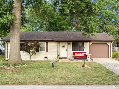 408 S Smith St, Smithton, IL, 62285