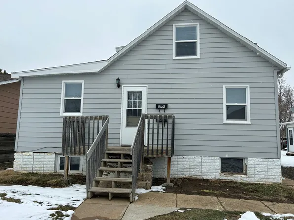 1544 1st St W, Dickinson, ND 58601
