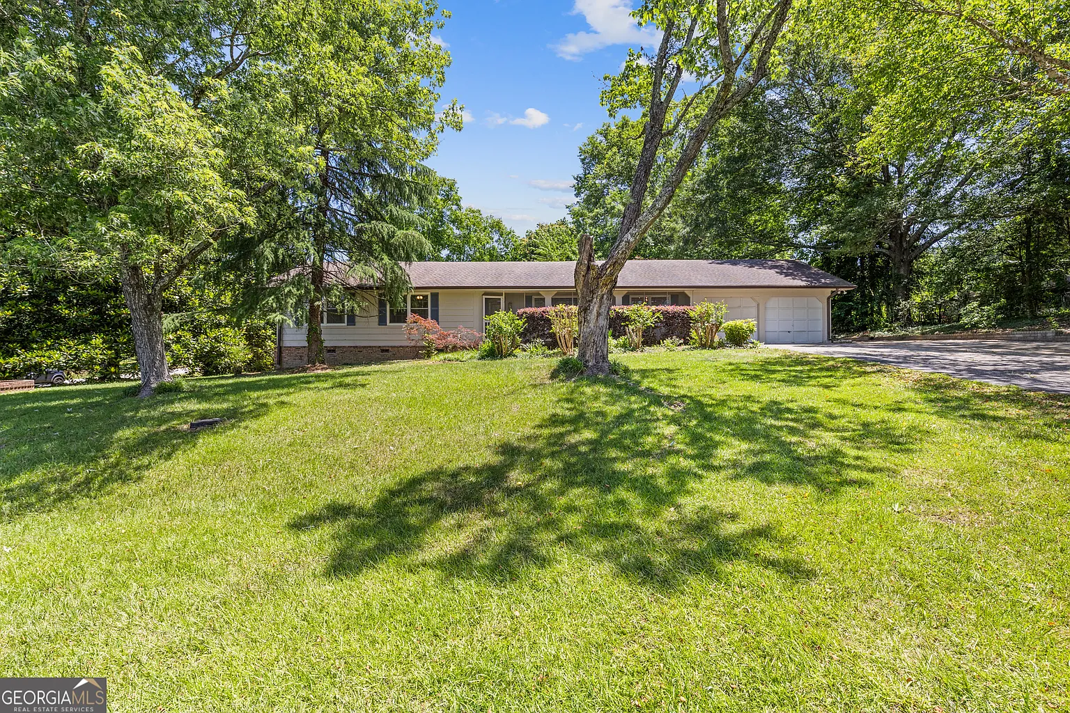 2519 Paces Landing Dr NW photo 1