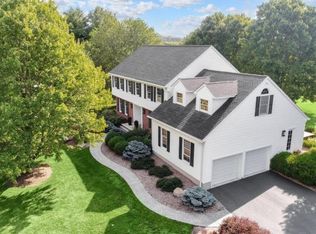 5 Highlands Ln, Hardwick, NJ