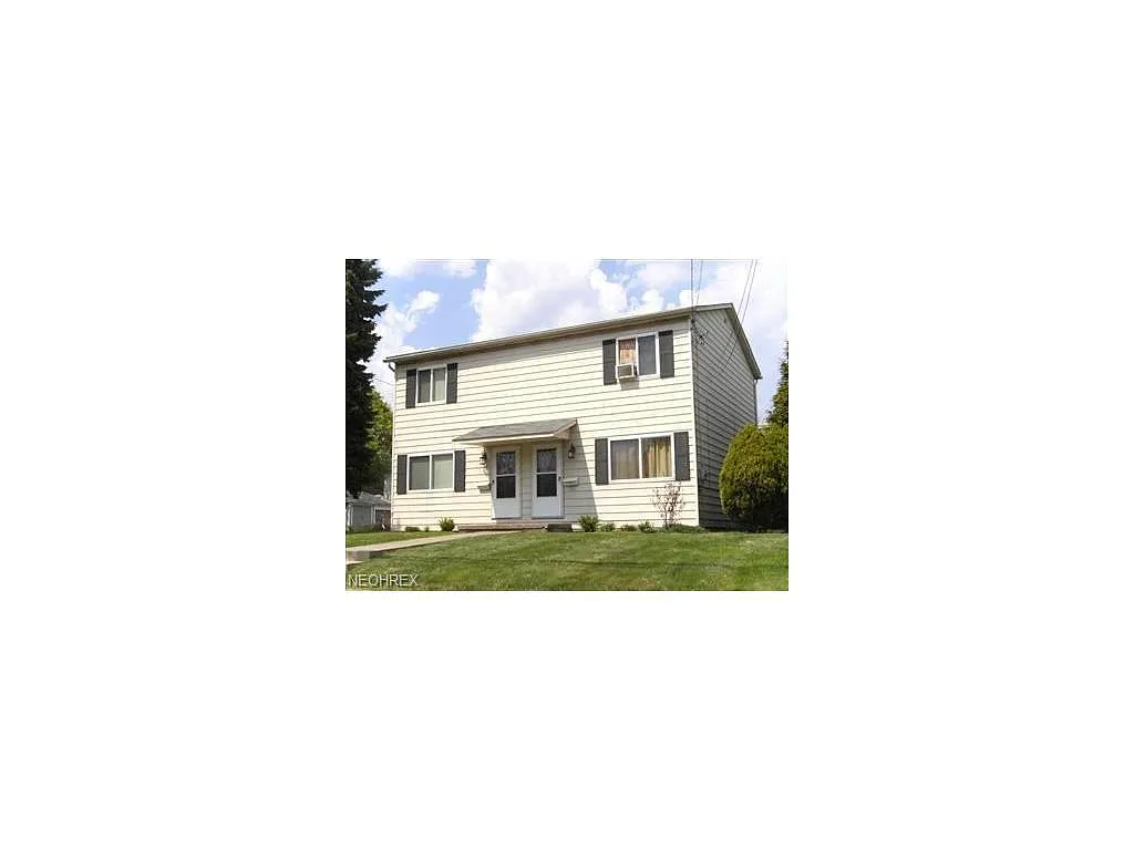 583 & 585 Evans Ave photo 1