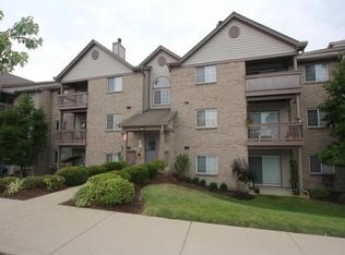 8397 Spring Valley Ct APT 103, West Chester, OH 45069