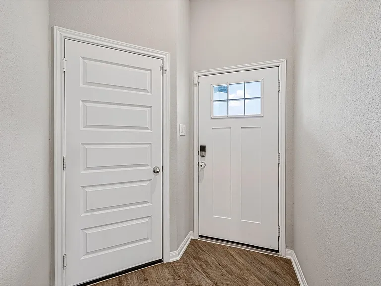 8006 Barret Travis Ct — Photo 2
