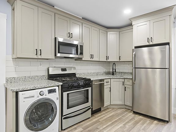 4th image of 392 Palisade Ave APT 1
