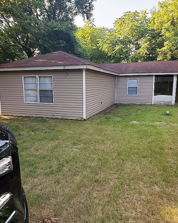1st image of 503 E Washington Ave