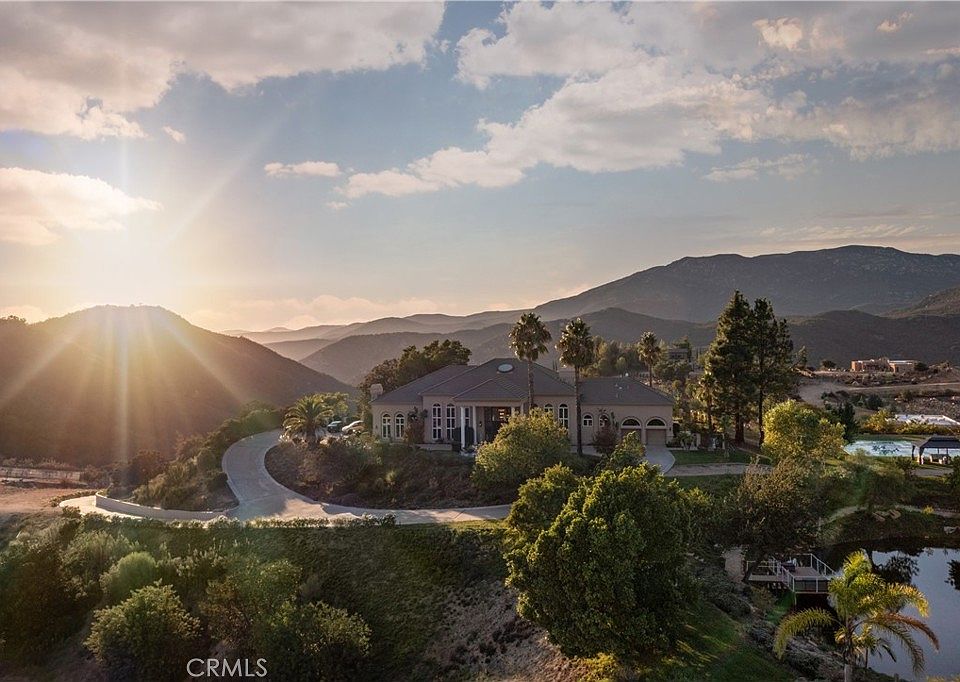 1st image of 38760 Vista Del Bosque