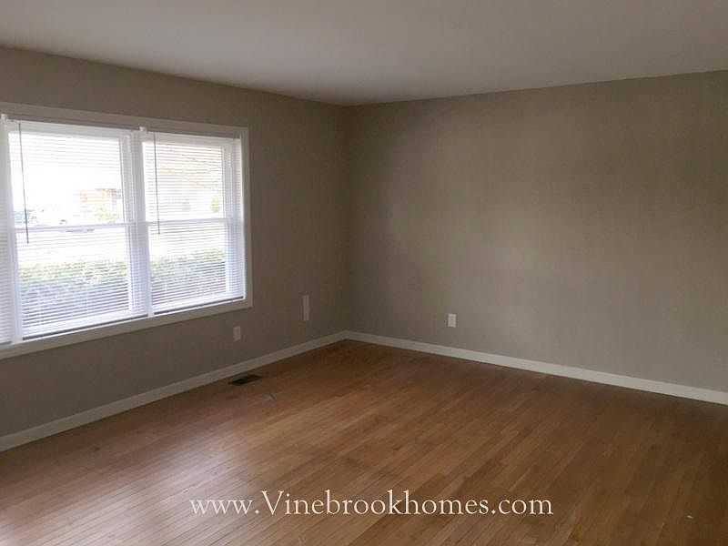 1st image of 4557 Sylvan Oak Dr