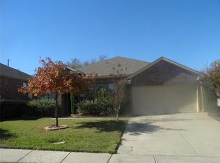 805 Green Acres Ln, Midlothian, TX 76065